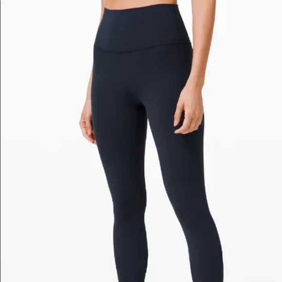 Lululemon Black Align Tights - Picture 3 of 5